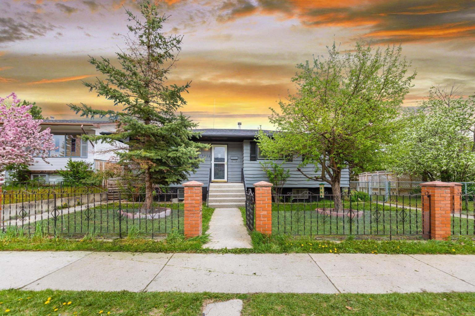 3008 56 Street NE