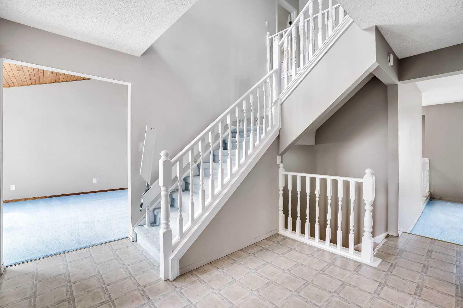 30 Athabasca Crescent