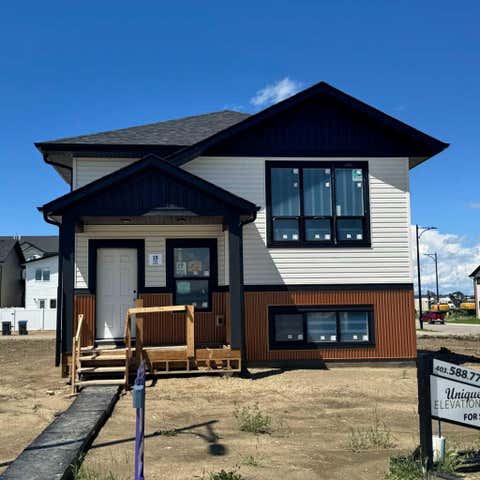 Photo of 19 Ian Way, Sylvan Lake, AB T4S 0W5 (MLS # A2320988)