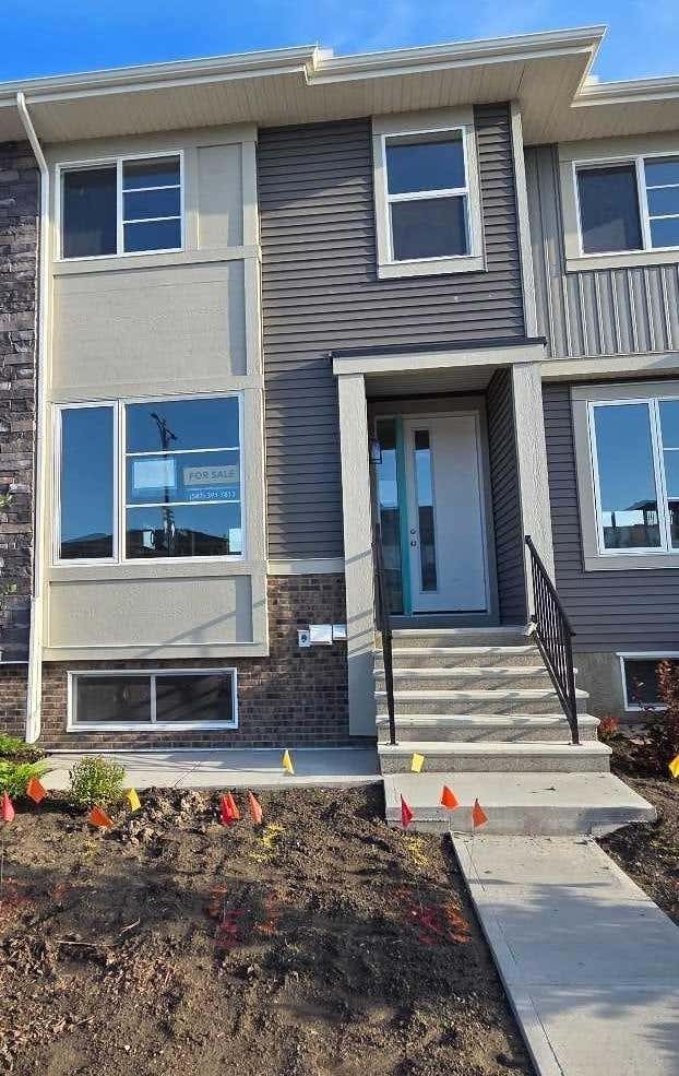Photo of 1130 Cobblestone Boulevard SW, Airdrie, AB T4B 5W5 (MLS # A2323046)