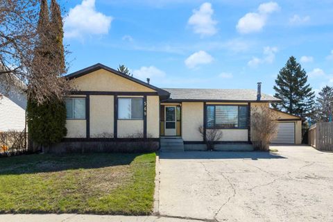 Photo of 549 Rundleville Place NE, Calgary, AB T1Y 2T5 (MLS # A2307972)