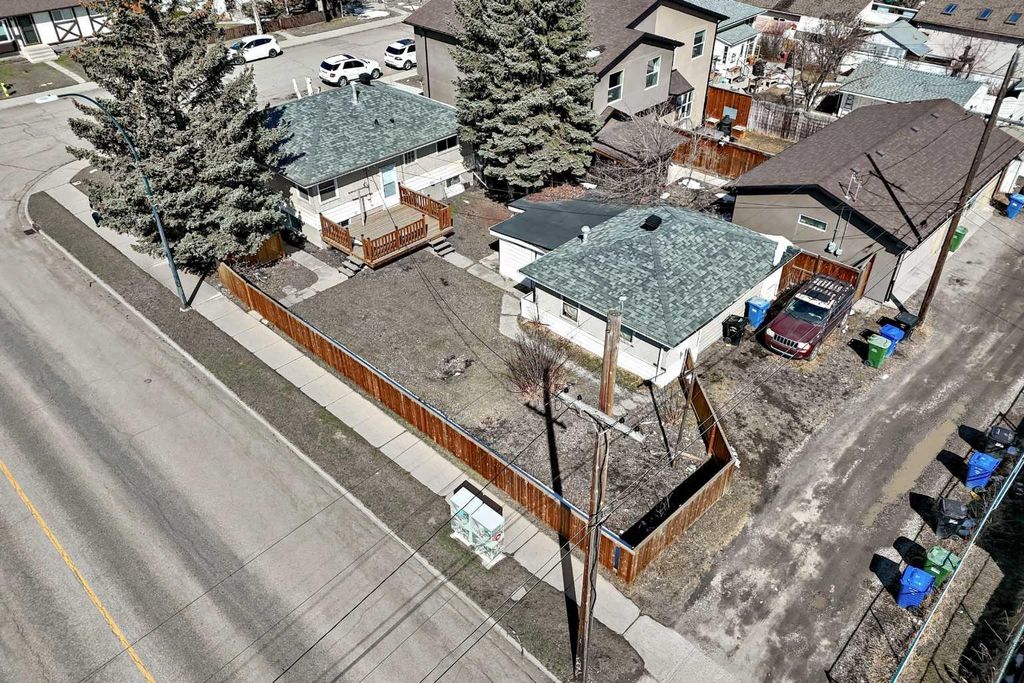 Photo of 7448 21 Street SE, Calgary, AB T2C 0V3 (MLS # A2302391)