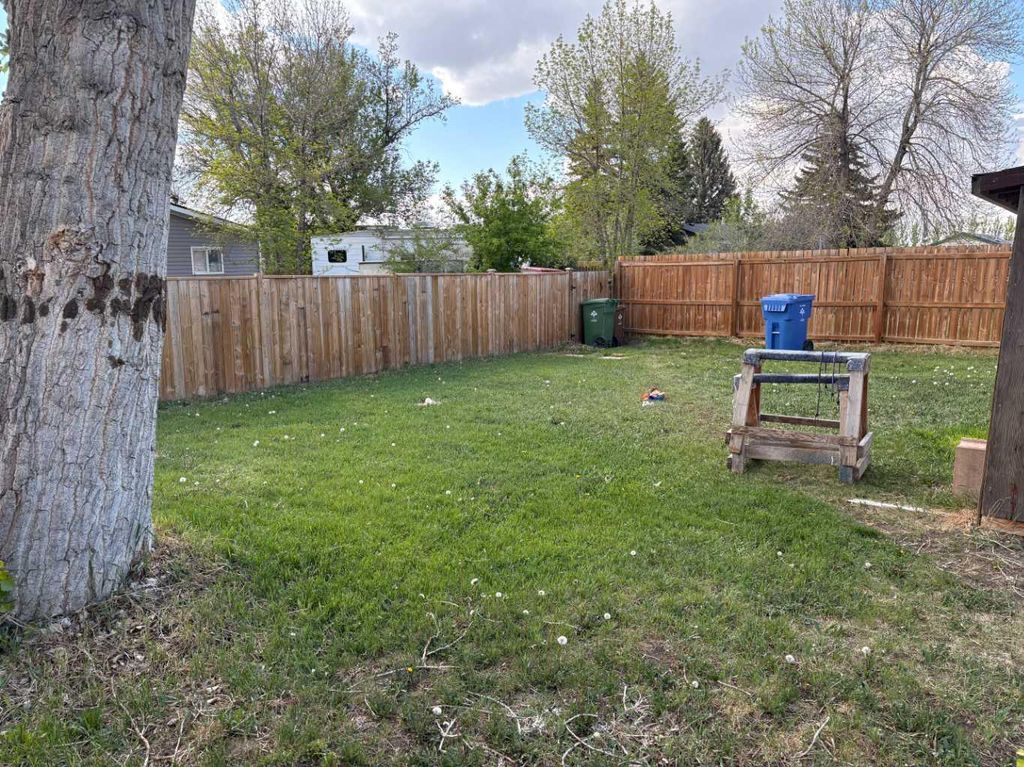 Photo of 6220 49 Street, Taber, AB T1G 1J4 (MLS # A2314983)