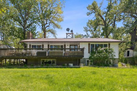 530027 56 Street E Rural Foothills County AB T1V 1P6