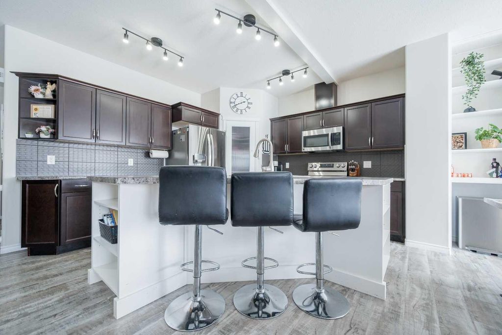 Photo of 8522 102 Street, Grande Prairie, AB T8X 0B5 (MLS # A2296458)