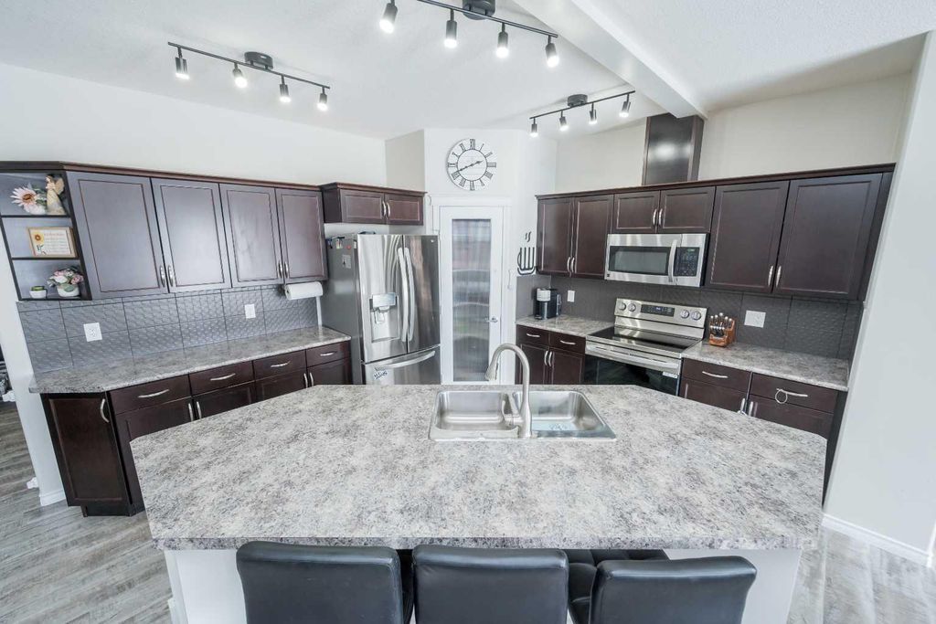 Photo of 8522 102 Street, Grande Prairie, AB T8X 0B5 (MLS # A2296458)