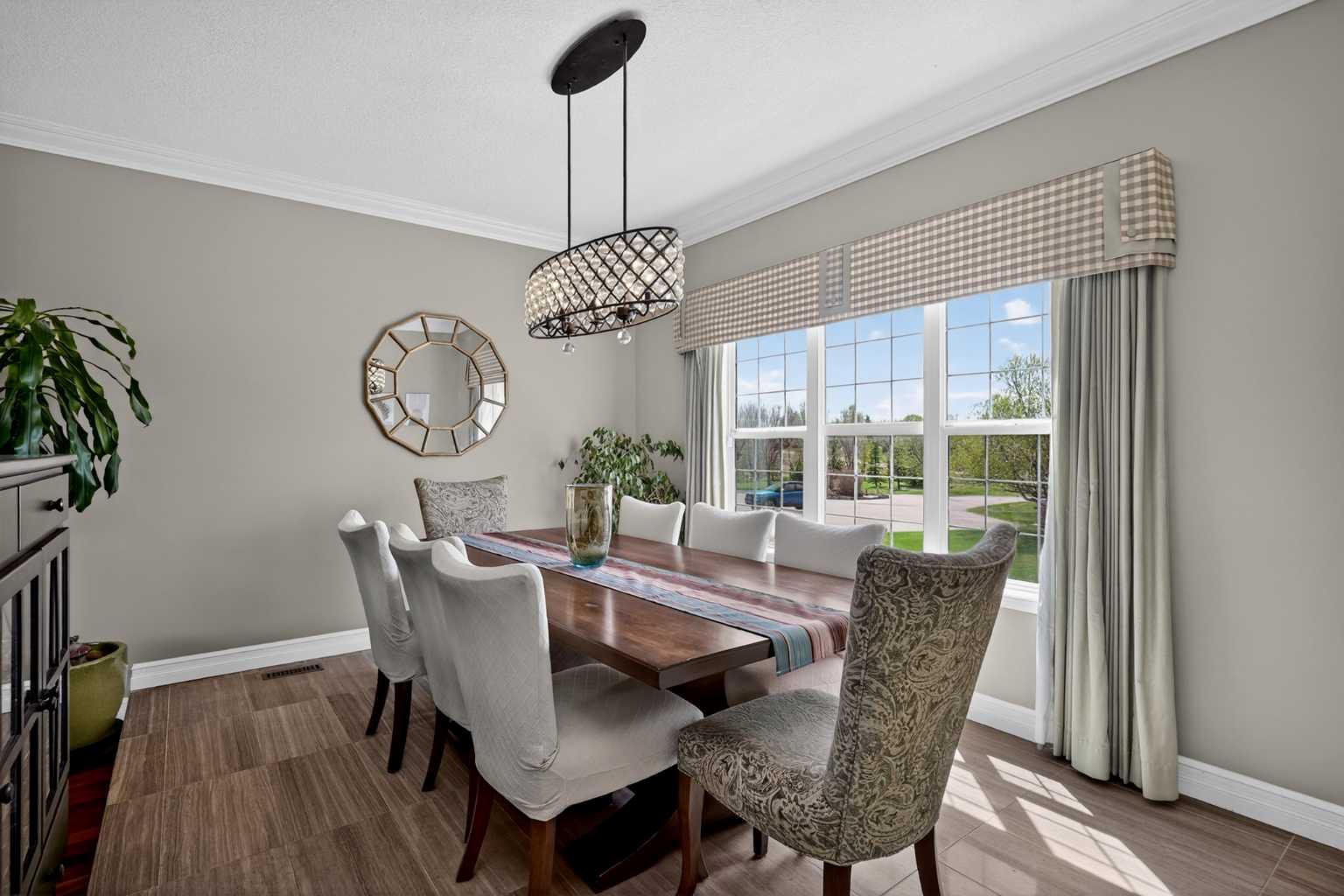22 Deer Springs Close