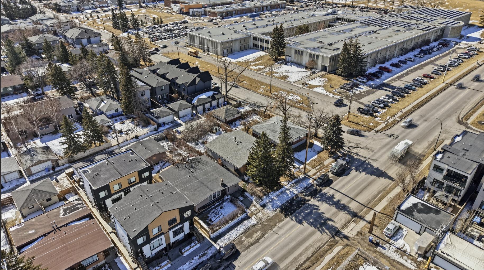 2139 & 2141 50 Avenue SW