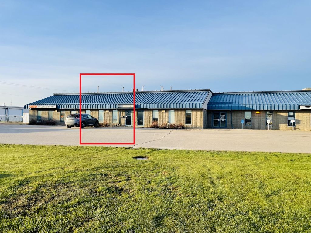Photo of 11231 97 Avenue #102, Grande Prairie, AB T8V 5B8 (MLS # A2318977)