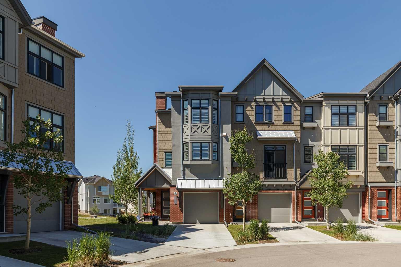 64 Spring Willow Close SW