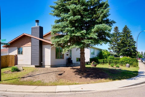 Photo of 1176 Penrith Crescent SE, Calgary, AB T2A 2H9 (MLS # A2330256)