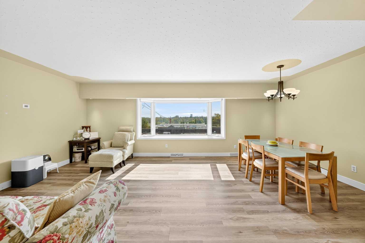 35 Collingwood Place NW