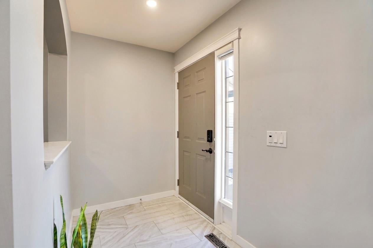 91 Copperstone Gate SE