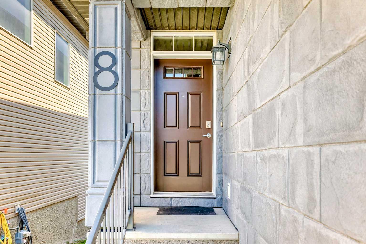 8 Sage Bank Way NW