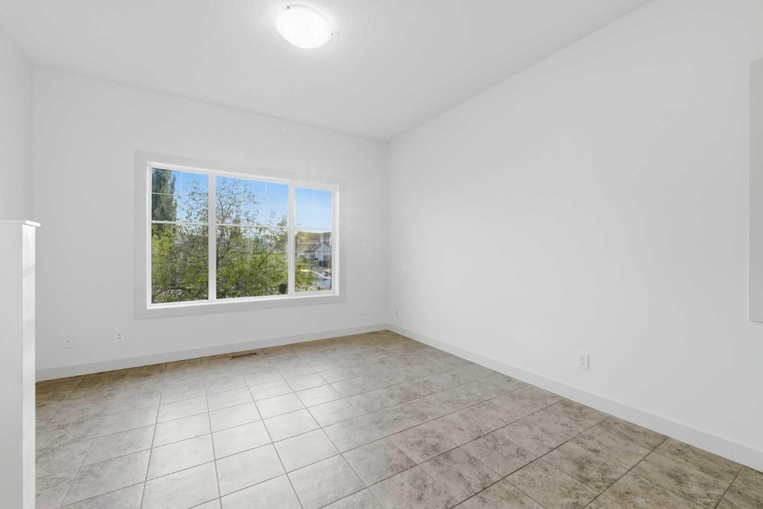 151 Royal Oak Drive NW