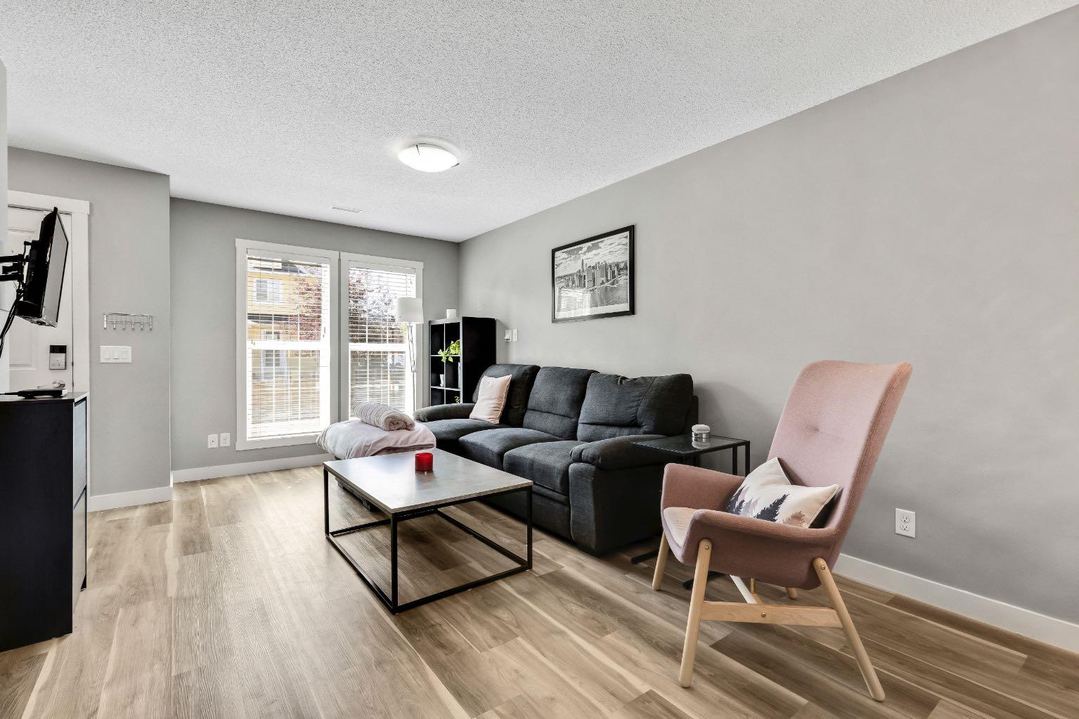 220 Mckenzie Towne Close SE