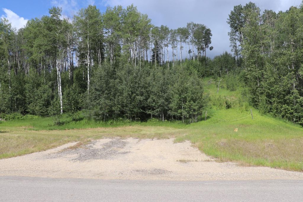 Photo of 16511 Township Road 532A #23, Rural Yellowhead County, AB T7E 3A6 (MLS # A1128554)