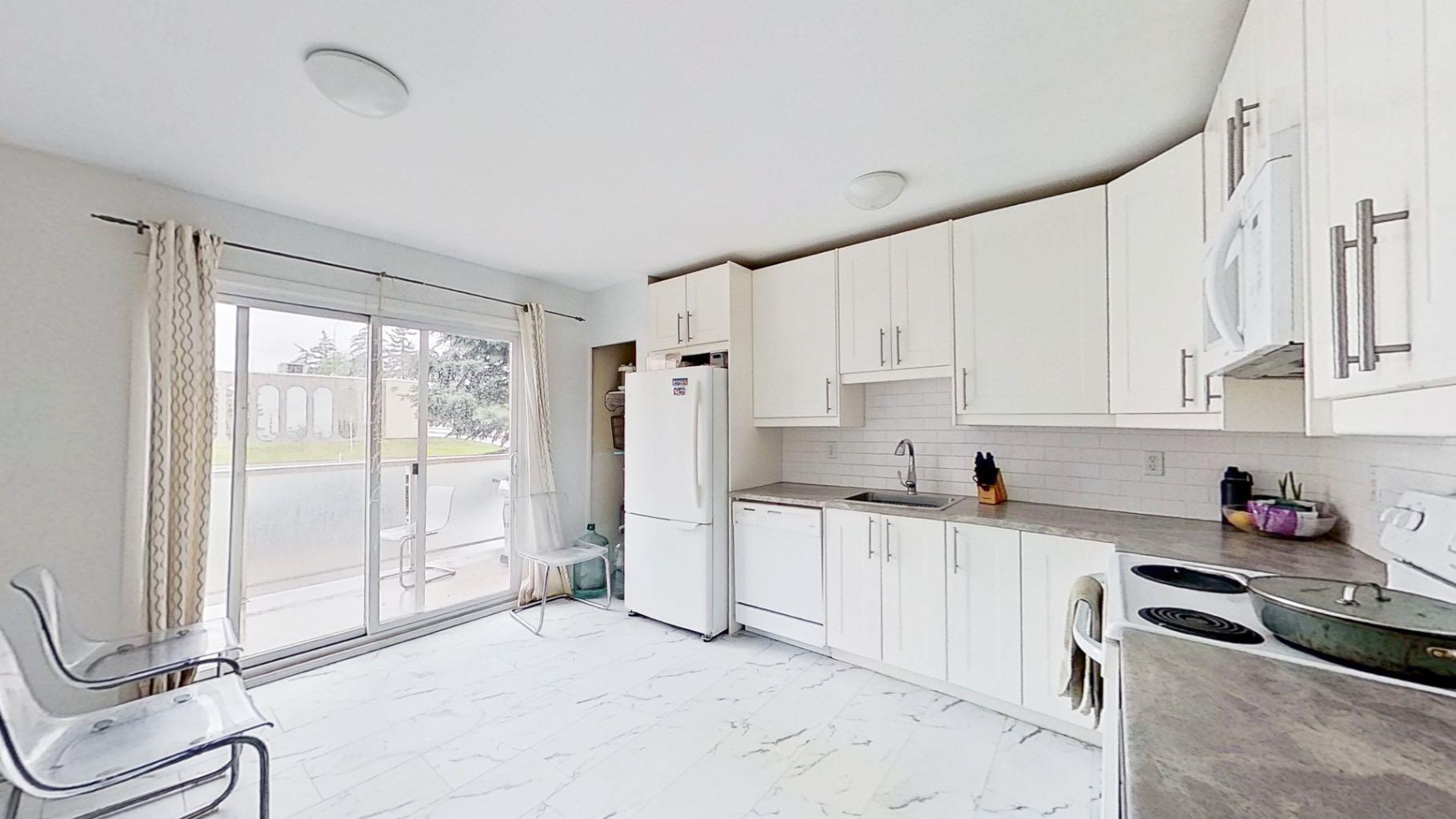 1305 Glenmore Trail 101