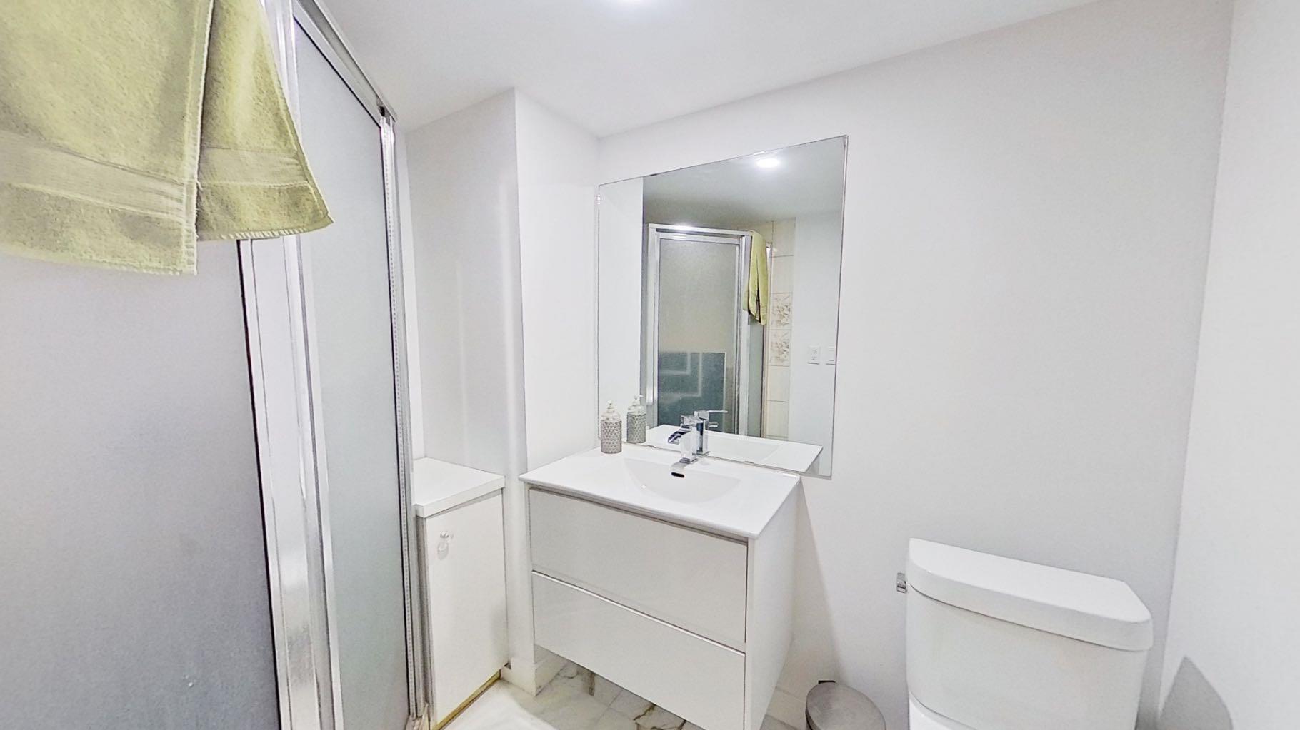 1305 Glenmore Trail 101