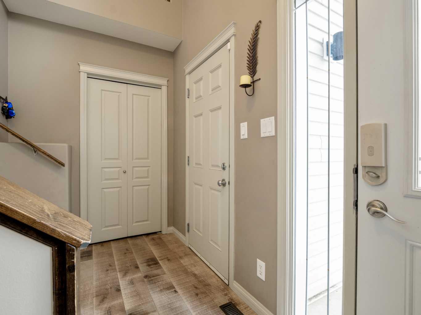 214 Firelight Crescent W
