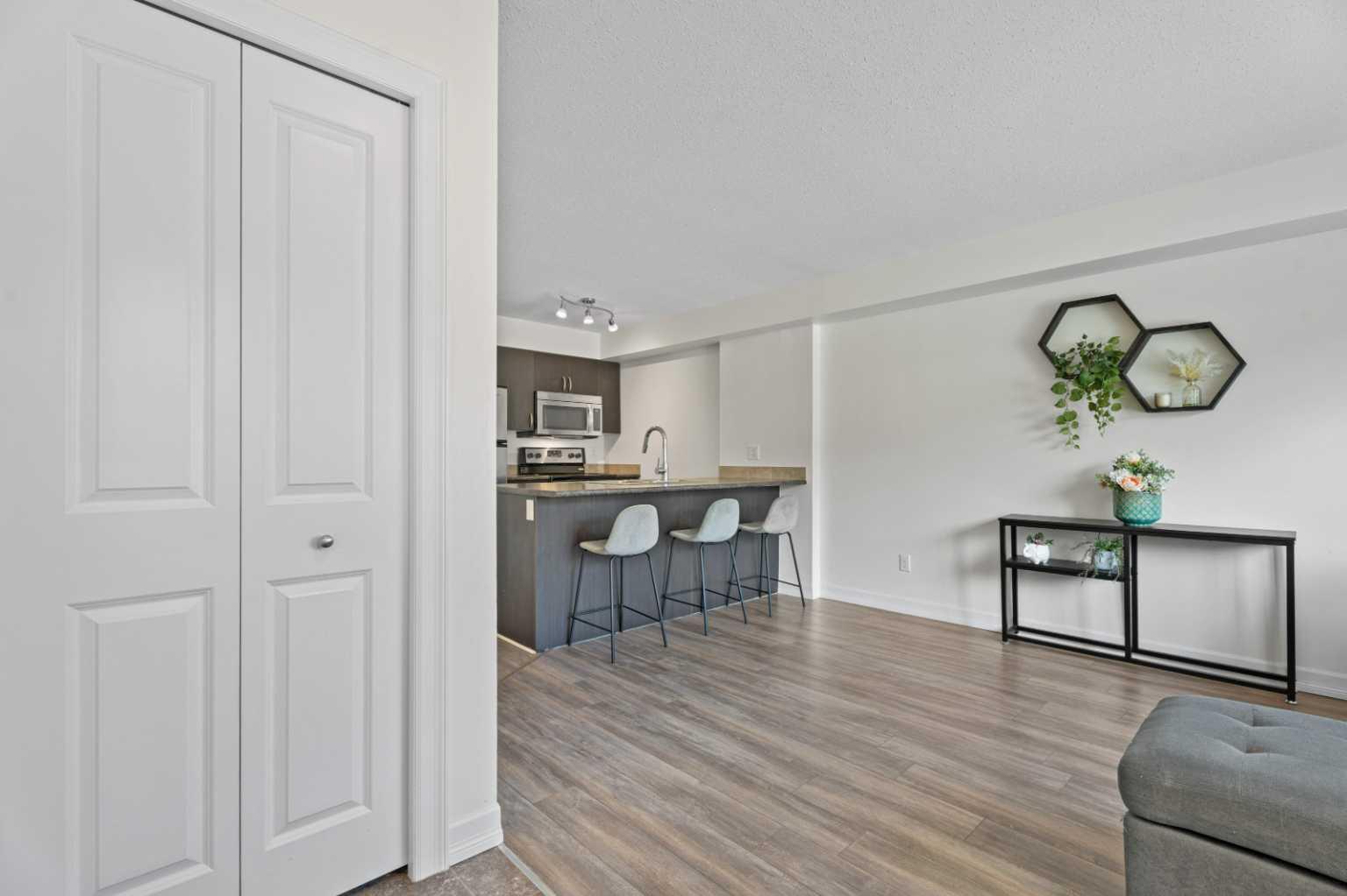 121 Copperpond Common SE 410