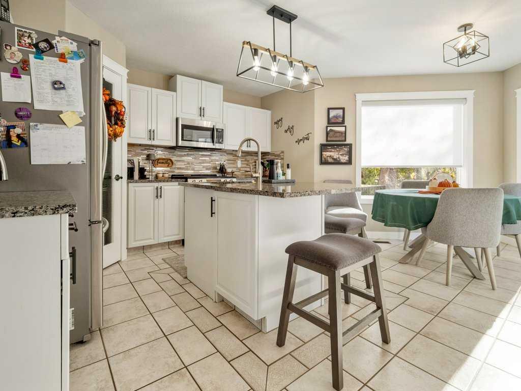 425 FAIRMONT Boulevard S