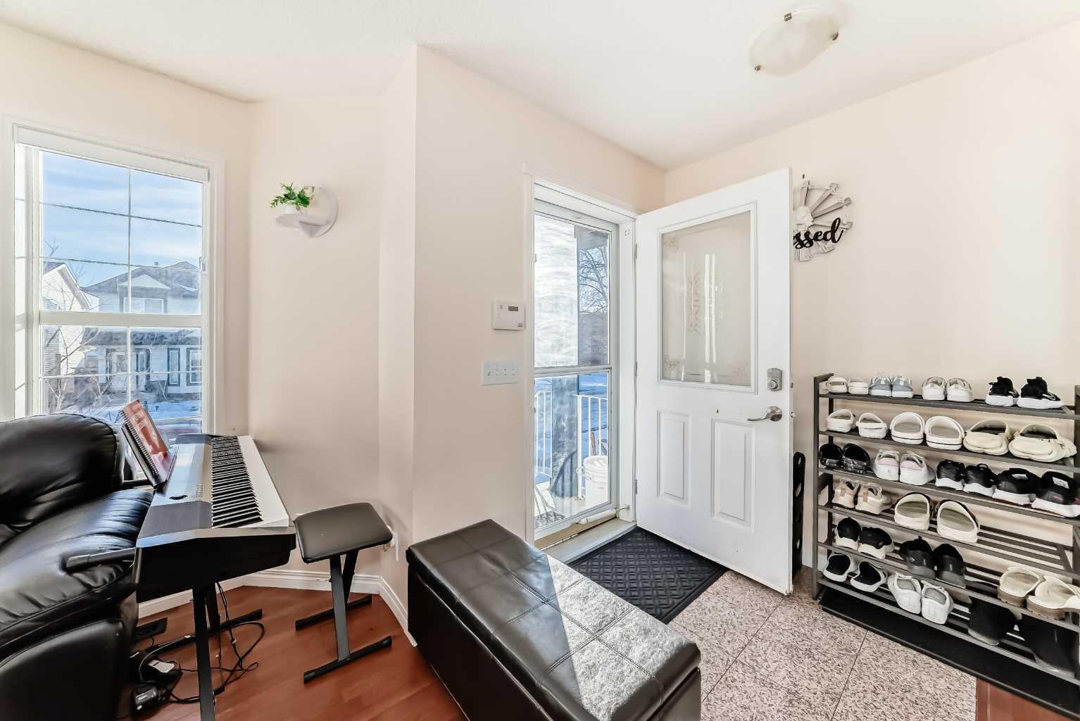 187 Taravista Street NE