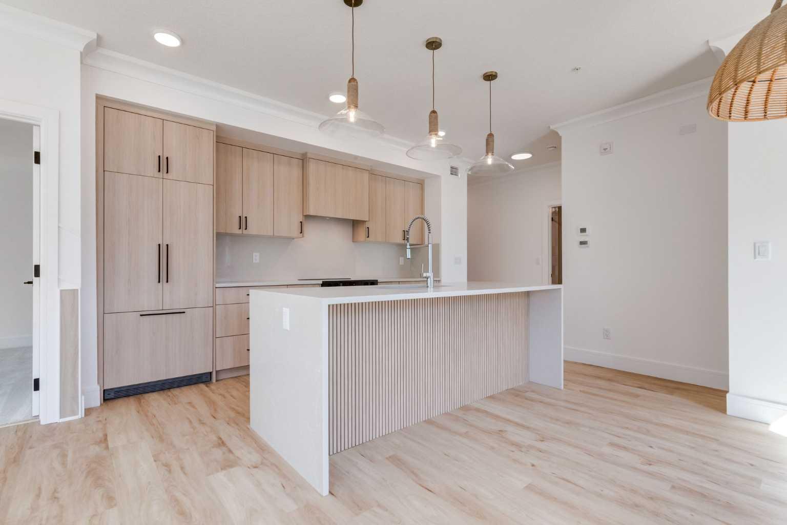 330 Dieppe Drive SW 402