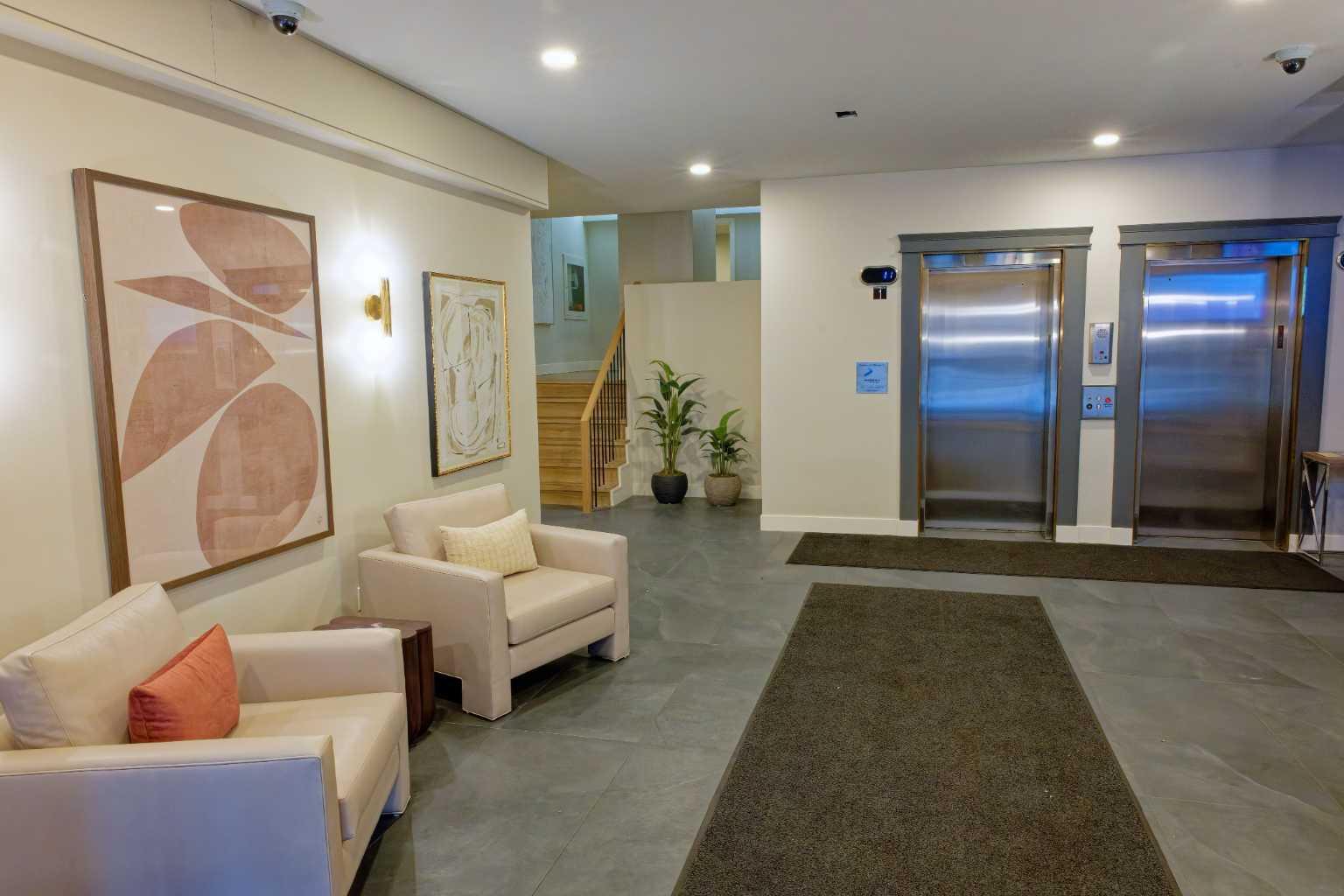 225 25 Avenue SW 305