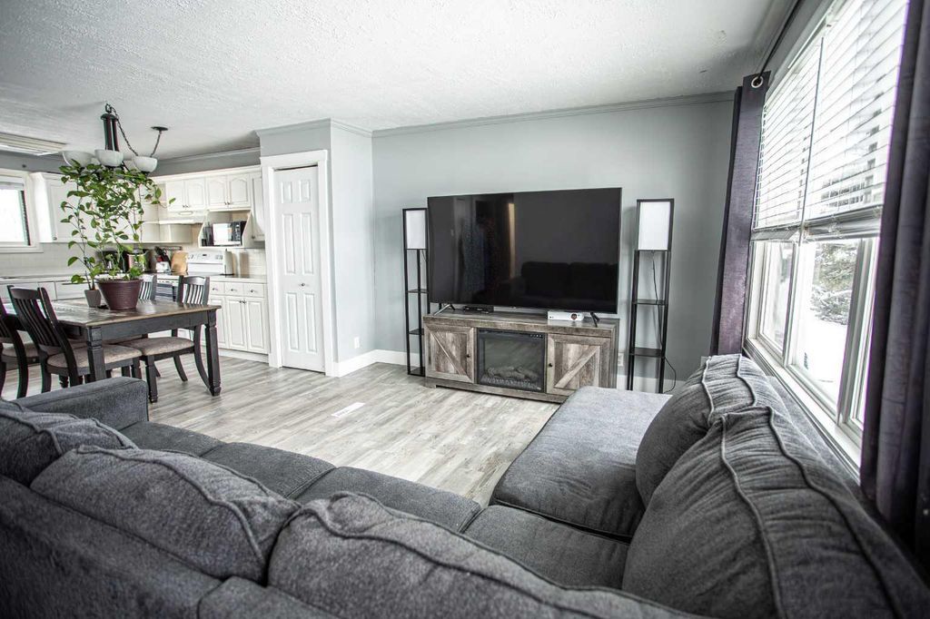 Photo of 10011 100 Street, High Level, AB T0H 1Z0 (MLS # A2290231)