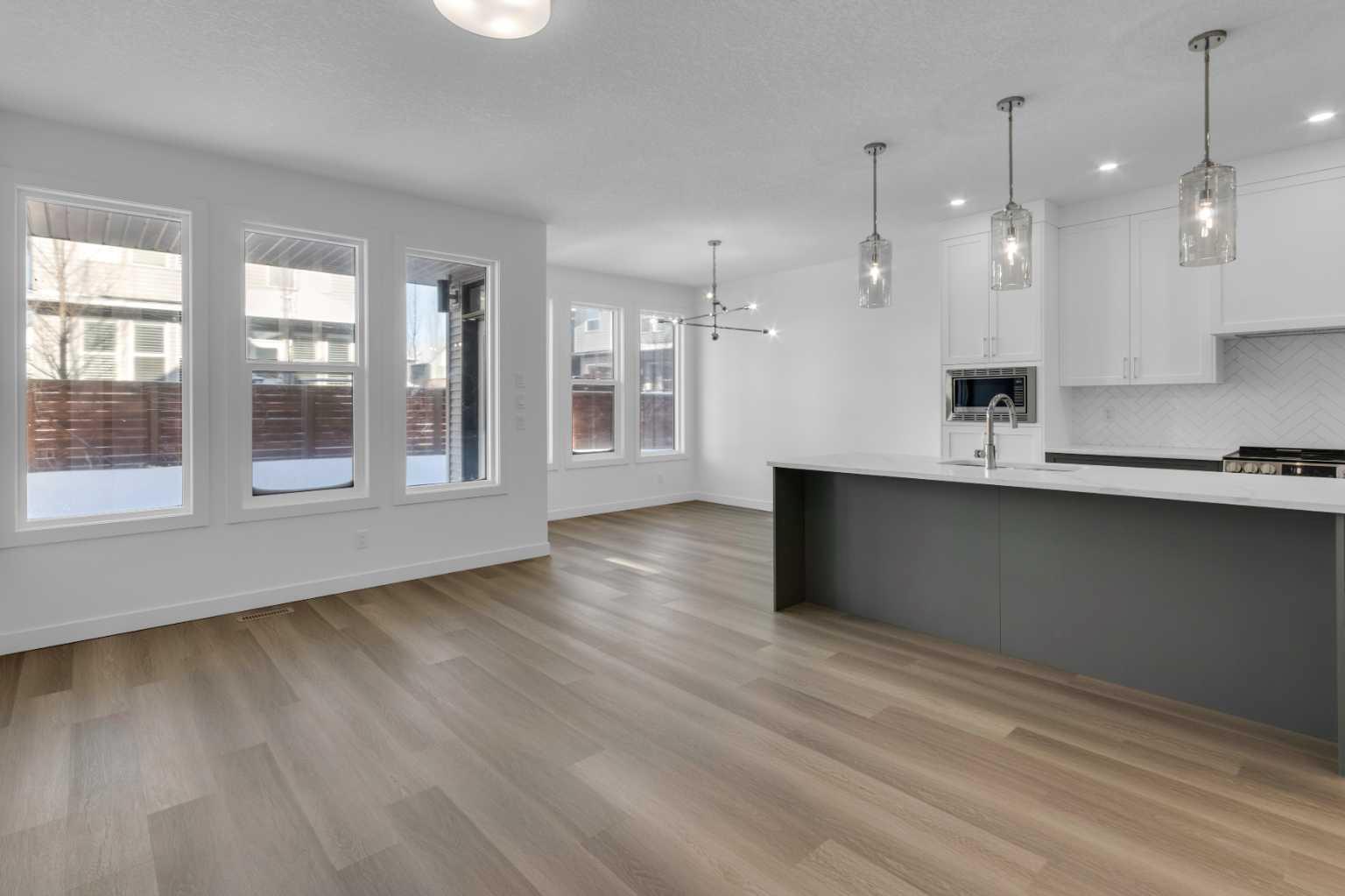 137 Copperhead Road SE