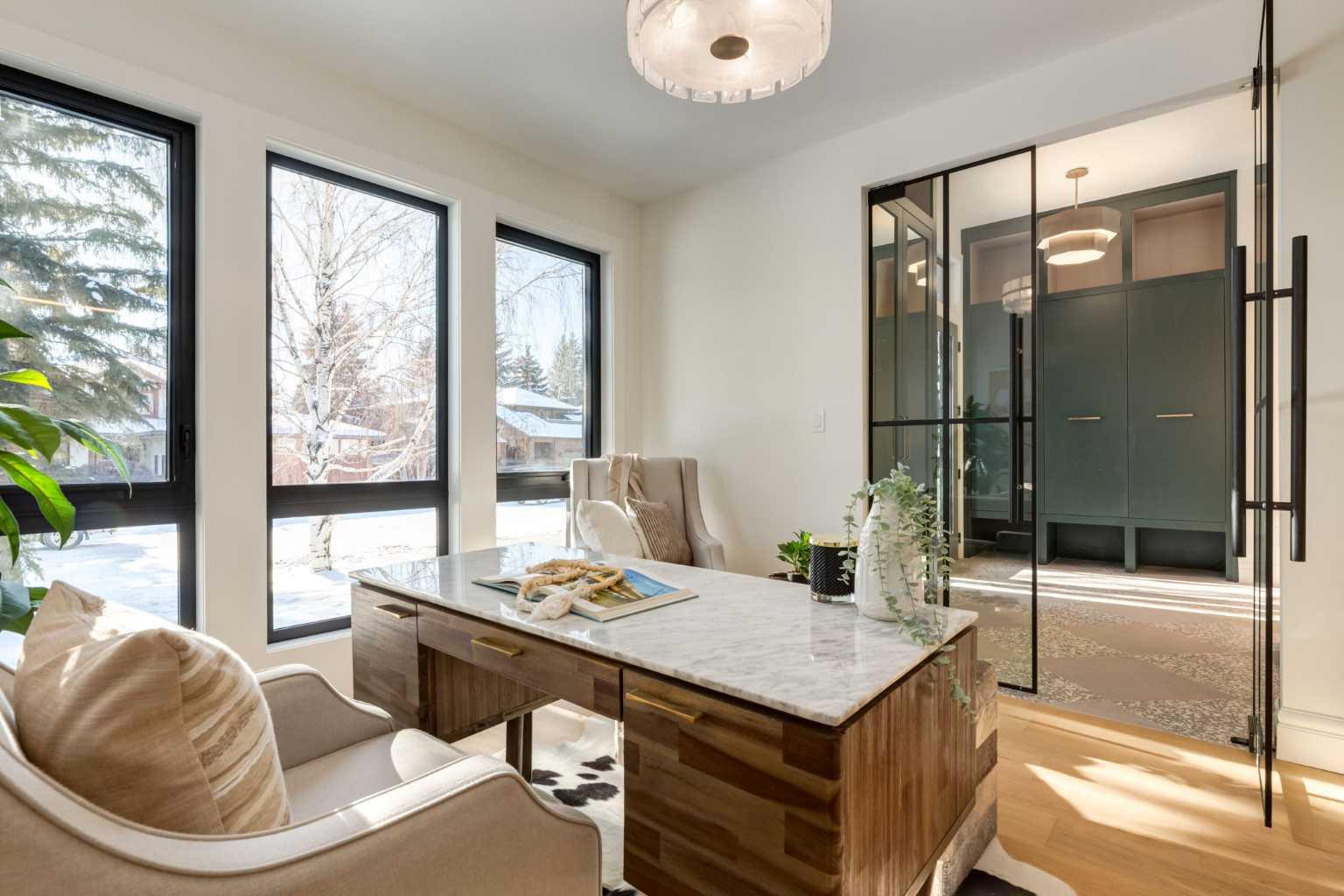 46 Varsity Estates Close NW