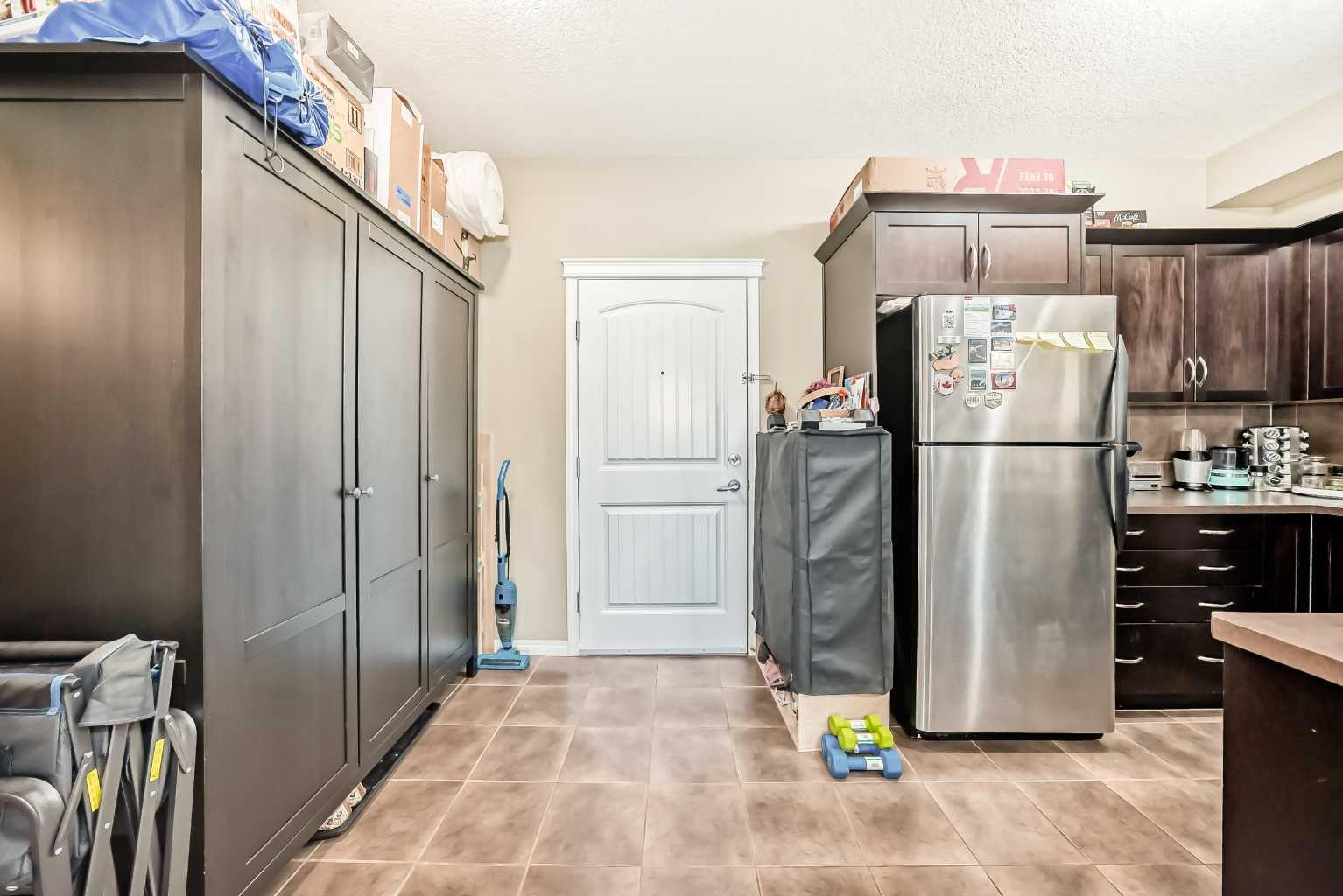 31 Country Village Manor NE 4404