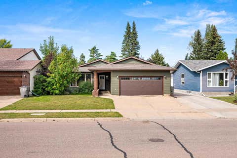 Photo of 5410 28 Street, Lloydminster, AB T9V 2M2 (MLS # A2340314)