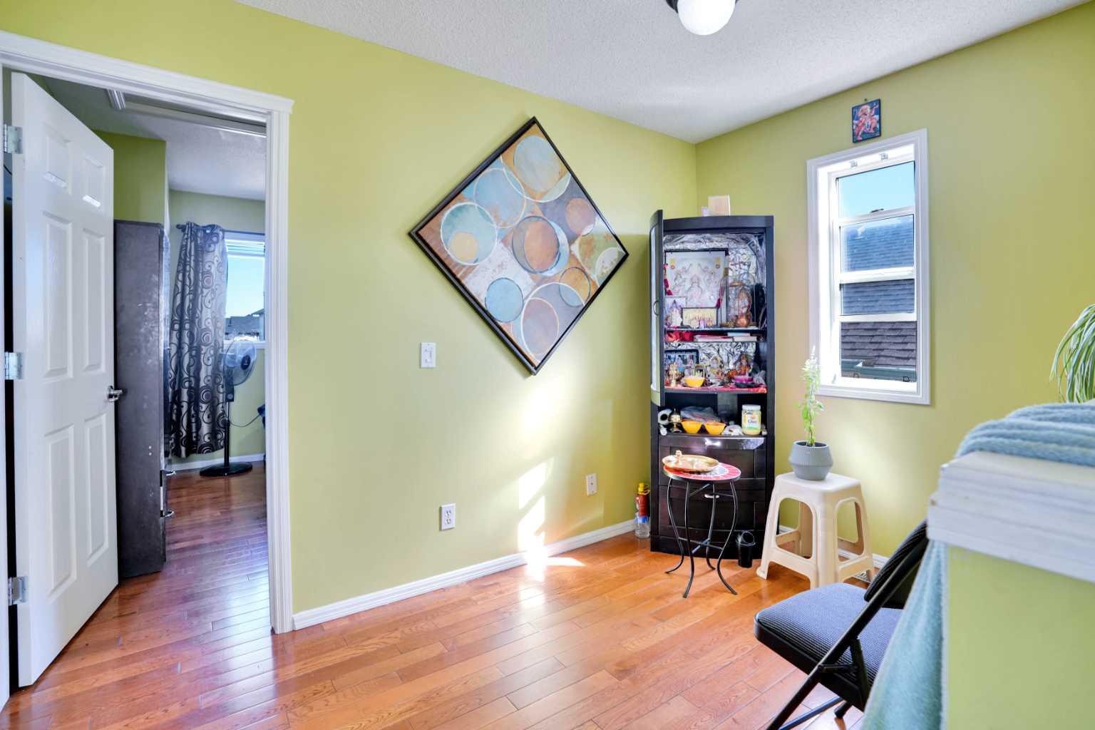 143 Taralea Gardens NE