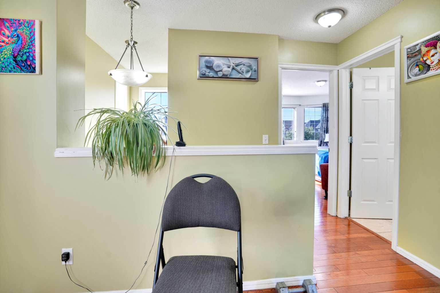 143 Taralea Gardens NE