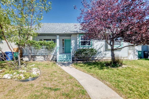 Photo of 311 Robert Street SW, Diamond Valley, AB T0L 2A0 (MLS # A2342564)