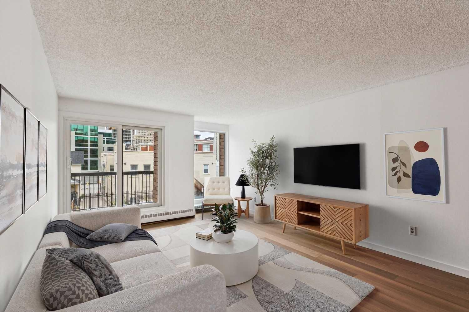 220 13 Avenue SW 306