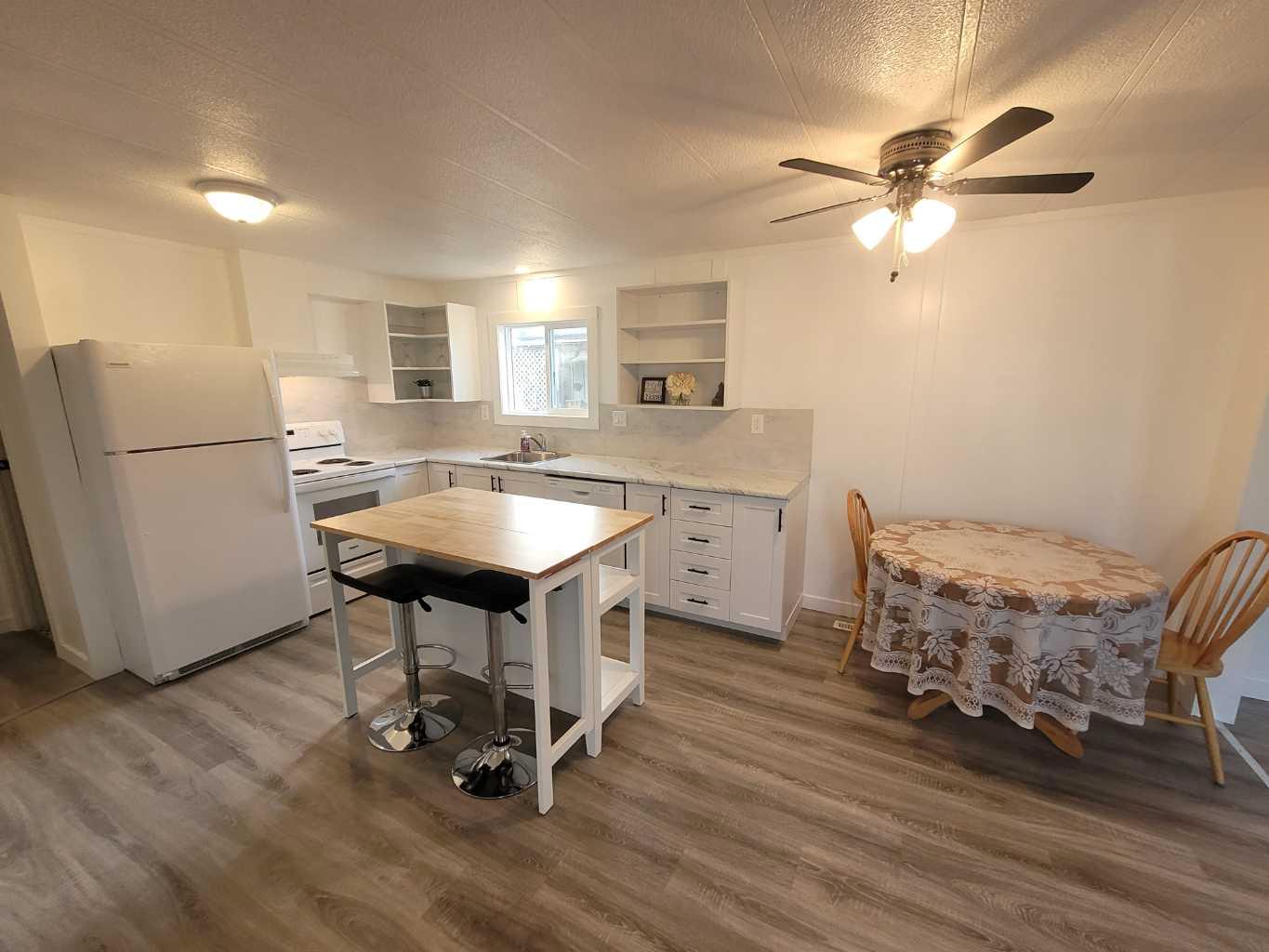 4402 48 Avenue Unit 27