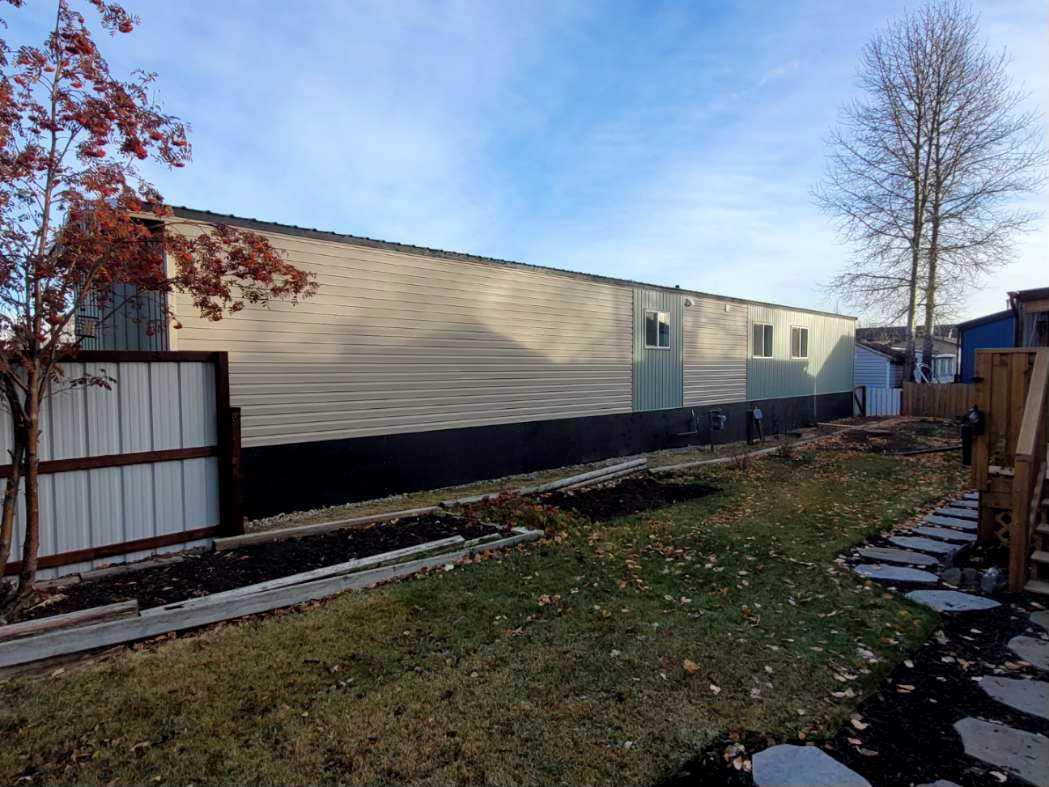 4402 48 Avenue Unit 27