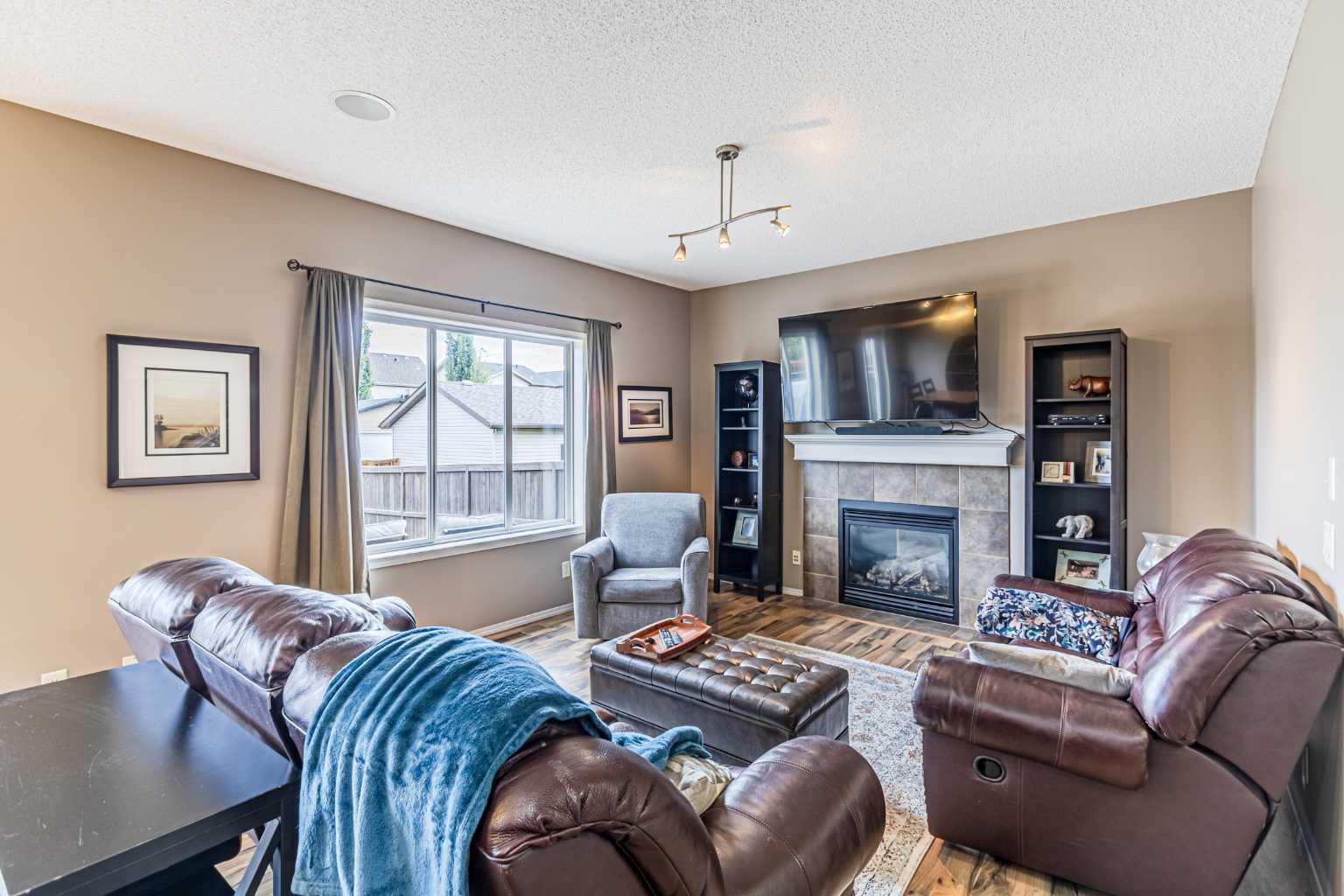 14 Elgin Meadows Way SE