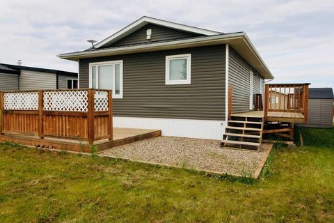 Photo of 80 Deerglen, High Level, AB T0H 1Z0 (MLS # A2321756)