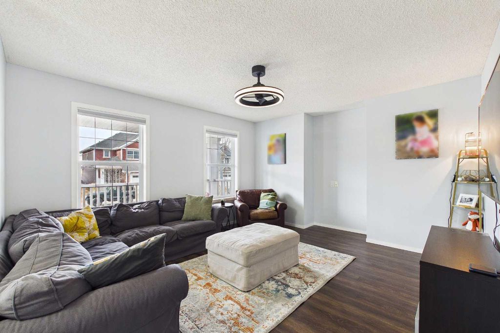 Photo of 121 River Heights Crescent, Cochrane, AB T4C 0J5 (MLS # A2287019)