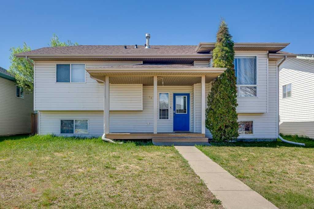 Photo of 68 Herder Drive, Sylvan Lake, AB T4S 1X8 (MLS # A2299966)