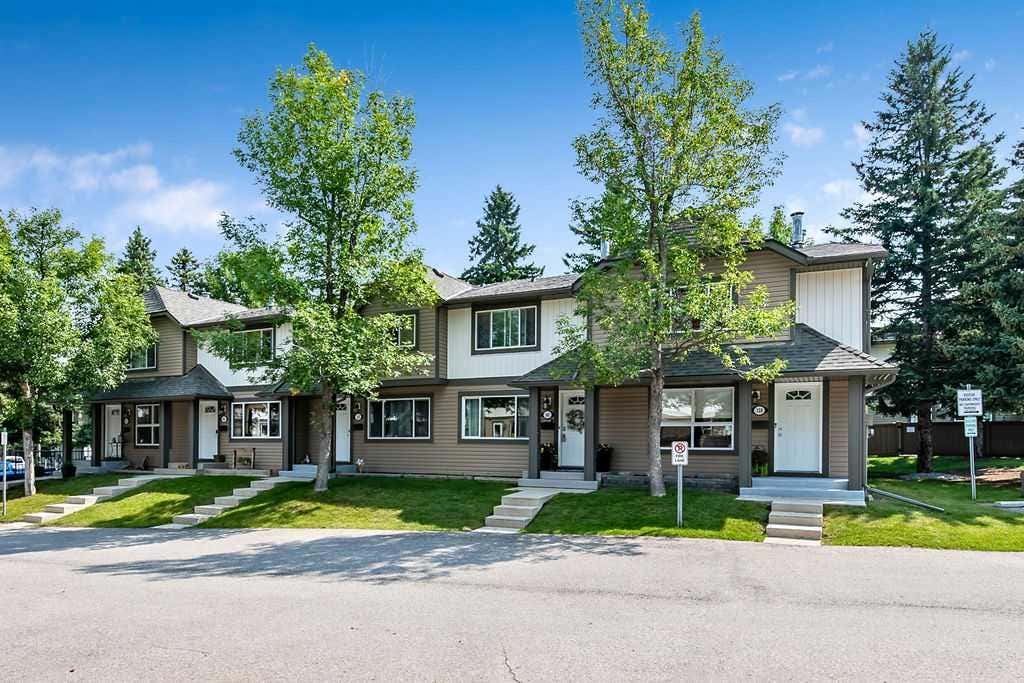 Photo of 161 Woodborough Terrace SW, Calgary, AB T2W 5B4 (MLS # A2338617)