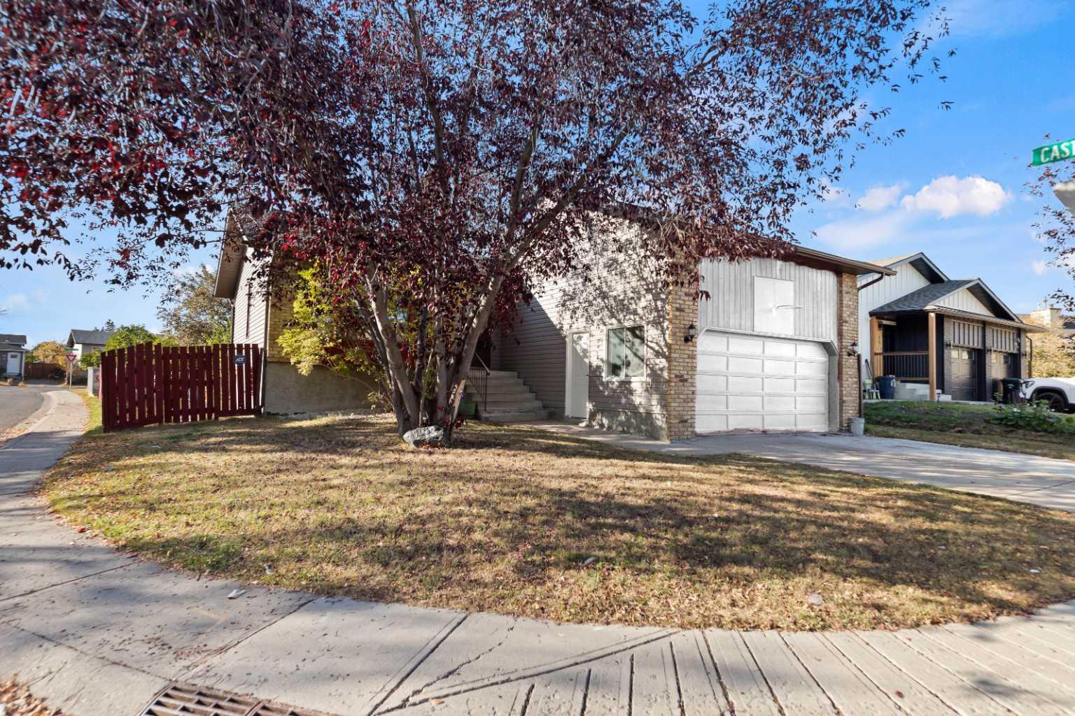 48 Castleglen Court NE