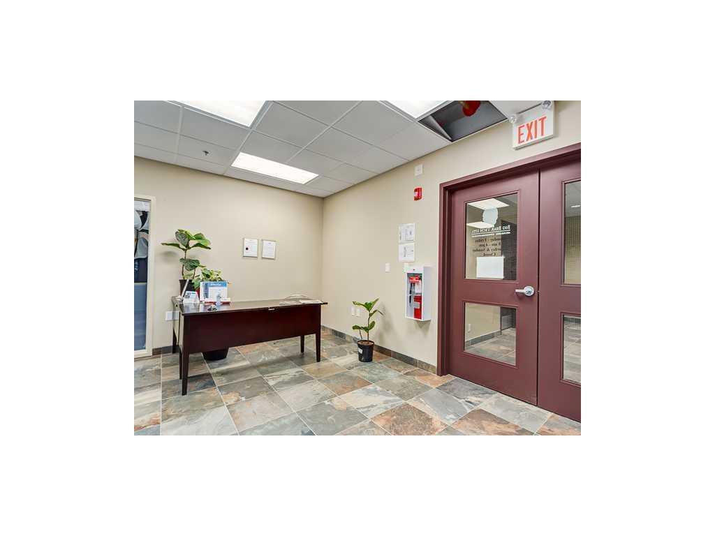 52 Gateway Drive NE 220