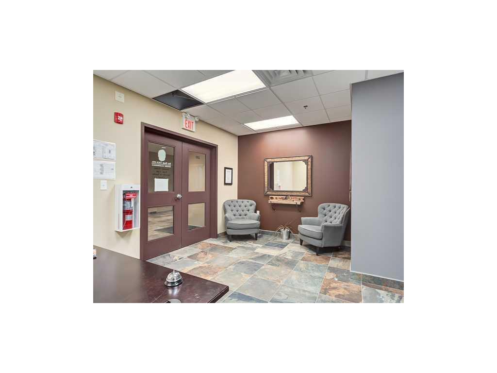 52 Gateway Drive NE 220