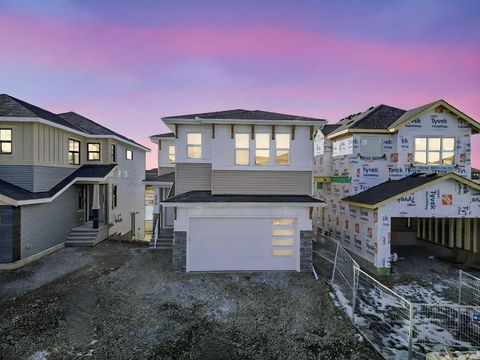 Photo of 298 Kinniburgh Loop, Chestermere, AB T1X 3C3 (MLS # A2279032)