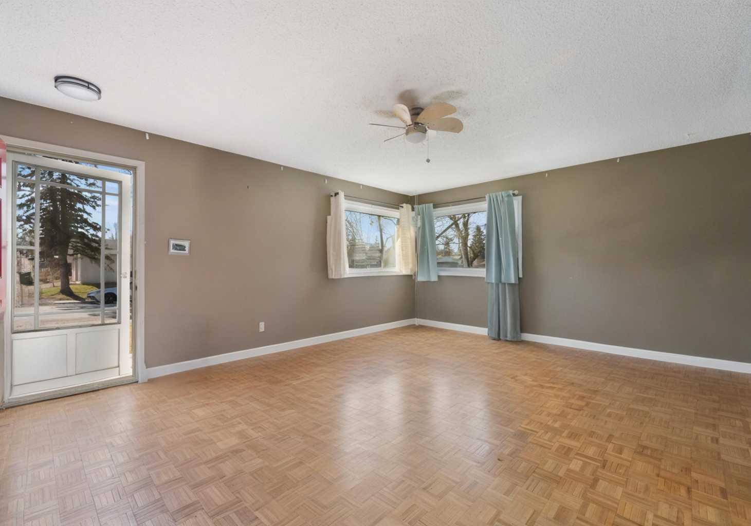 48 Franklin Drive SE